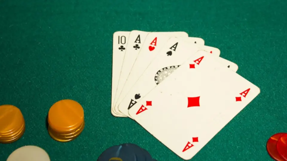 กลยุทธ์โป๊กเกอร์ขั้นสูง